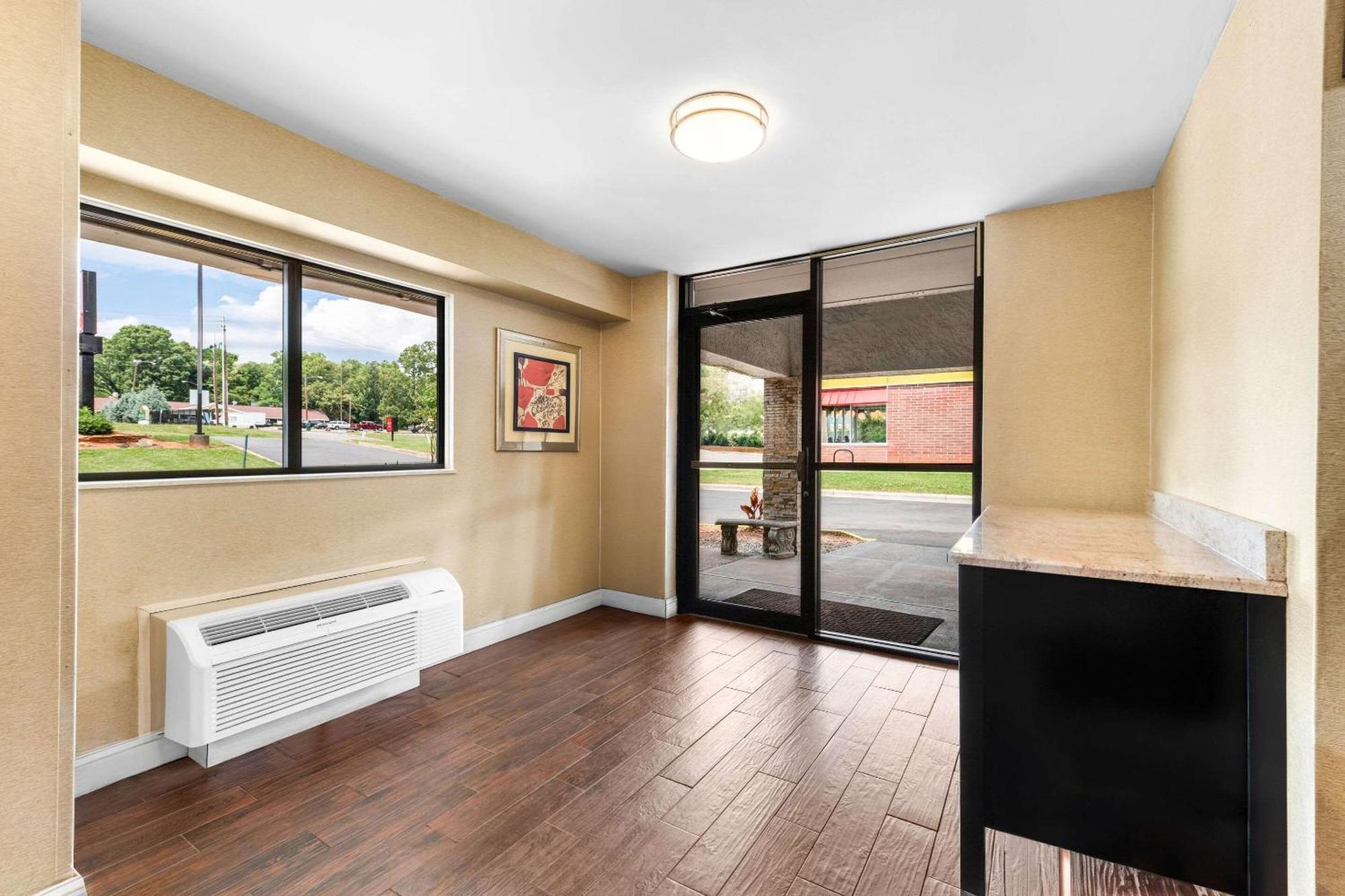 Econo Lodge Charlotte Airport Luaran gambar